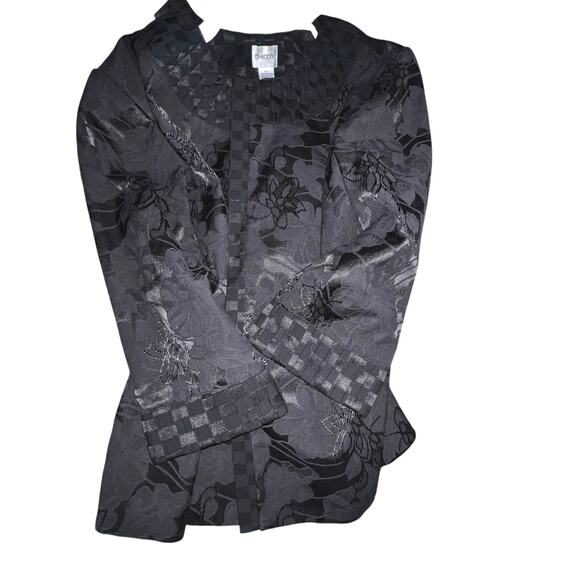 Chico‘s Women's 2 Black Floral Jacquard hook loop close lined 3/4 sleeve Blazer - Picture 3 of 10